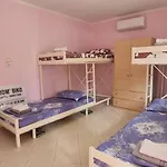 Mama Biko Auberge de jeunesse *
