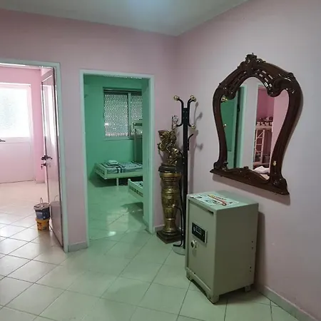 بيت شباب Mama Biko