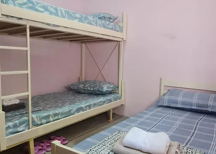 بيت شباب Mama Biko *